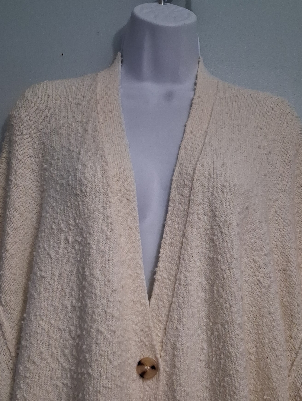 Free People Size M Women's Cream Nubby Textured Slouchy Button Crop Cardigan - Picture 4 of 17